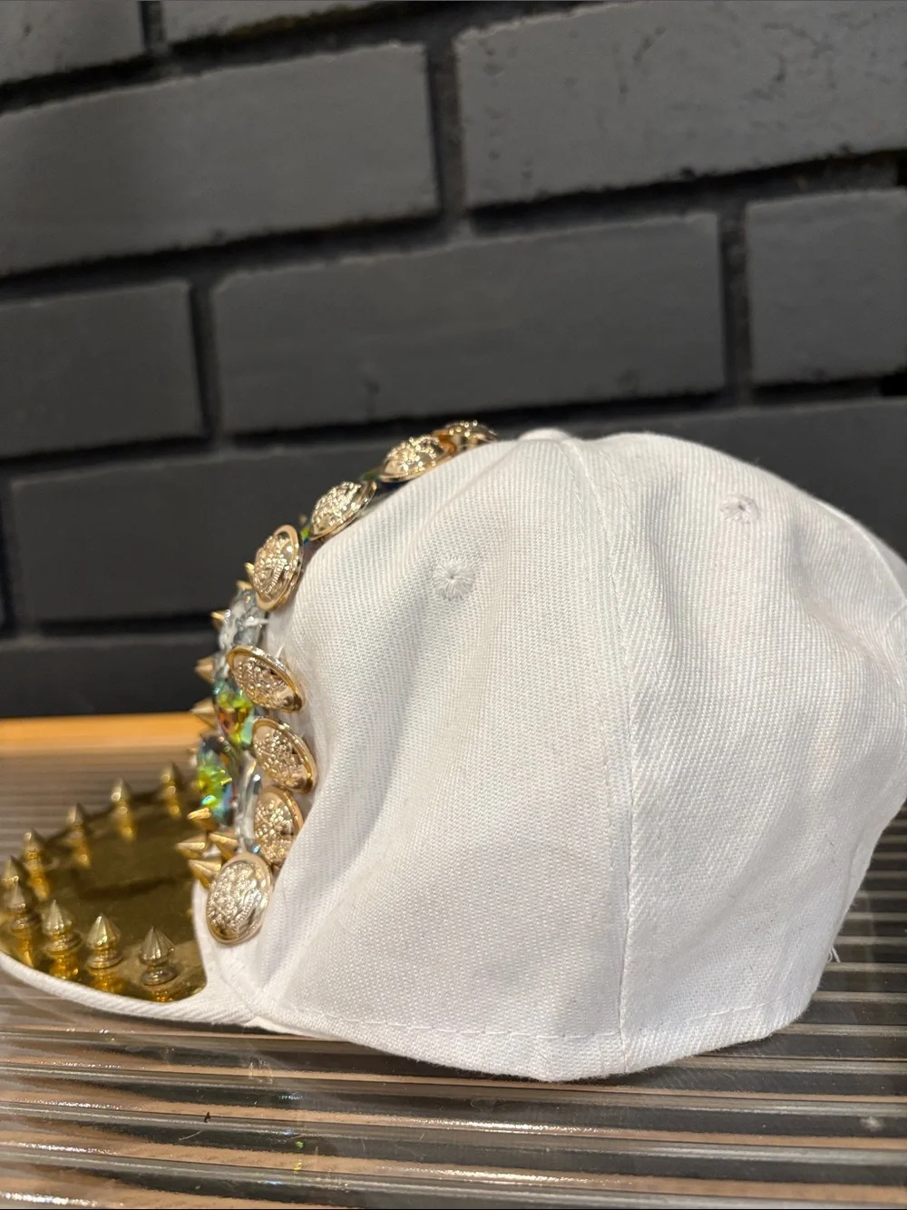 White and Gold Studded Jewel Cap with Leopard Emblem